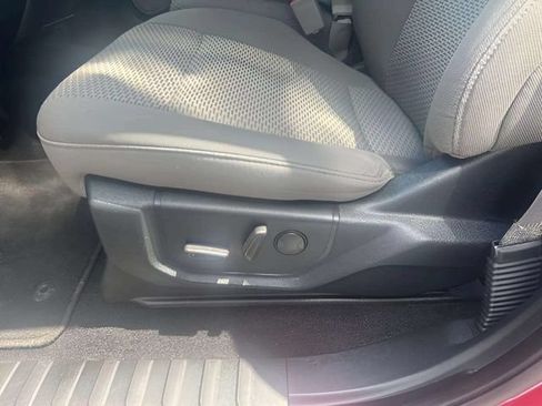 Used 2019 Ford F150 XLT w/ Equipment Group 302A Luxury AWD/4WD image 18
