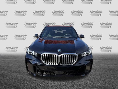Certified 2024 BMW X5 xDrive40i w/ M Sport Package image 3