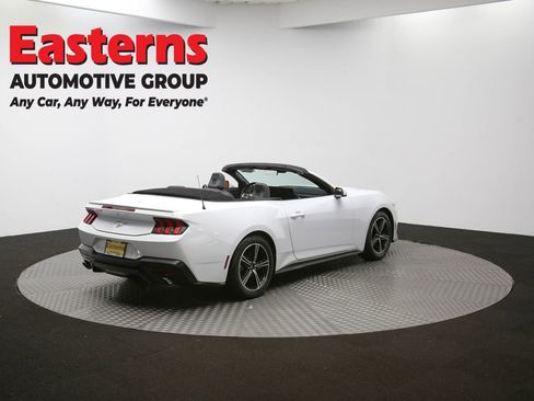 Used 2024 Ford Mustang Premium image 39