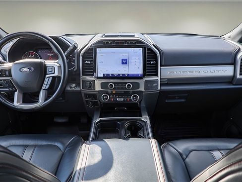 Used 2022 Ford F350 Platinum image 10