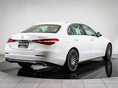 Used 2025 Mercedes-Benz C 300 4MATIC Sedan image 10