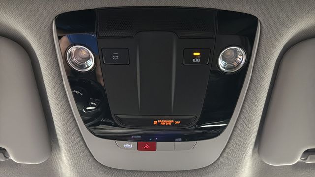 Used 2025 Kia Seltos X-Line AWD/4WD image 29