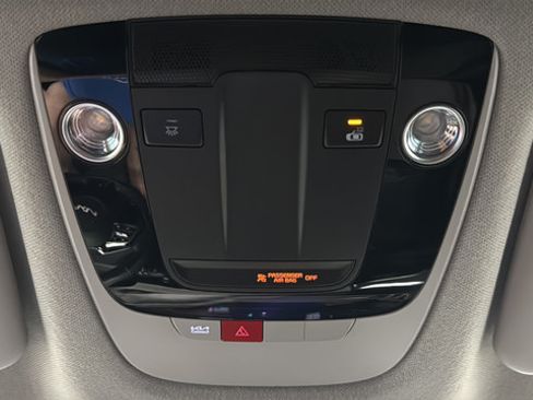 Used 2025 Kia Seltos X-Line AWD/4WD image 29