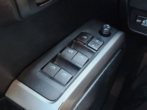 Used 2021 Toyota Tacoma SR5 image 21