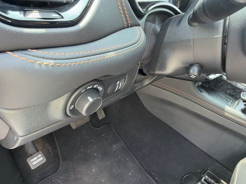 Used 2025 Dodge Durango R/T AWD/4WD image 27
