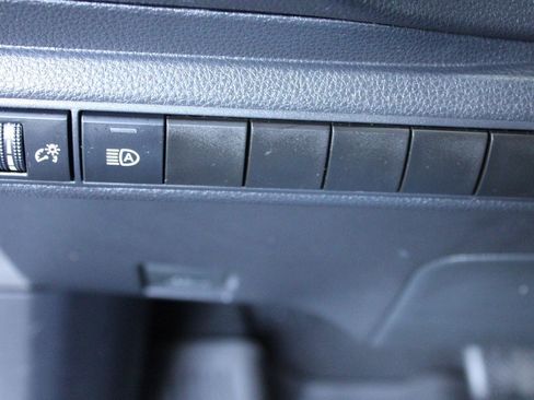 Certified 2021 Toyota Corolla LE image 24