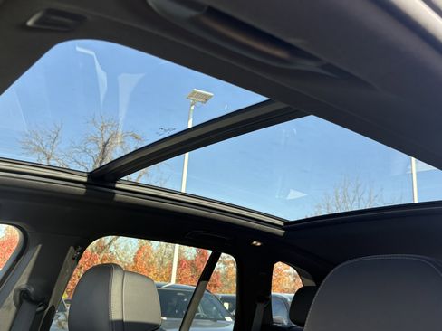 Used 2025 BMW X5 xDrive50e image 29