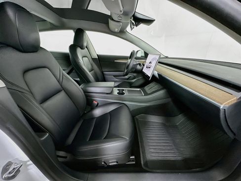 Used 2023 Tesla Model 3 Standard Range RWD image 31