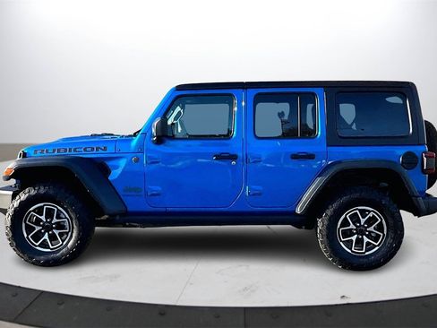 Certified 2024 Jeep Wrangler Unlimited Rubicon w/ Technology Group image 6