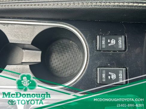 Used 2023 Nissan Maxima SV w/ Floor Mat Group FWD image 16