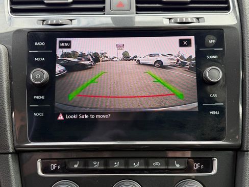 Used 2019 Volkswagen e-Golf SE w/ Driver Assistance Package image 22