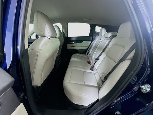 Used 2025 Nissan Murano SV FWD image 28