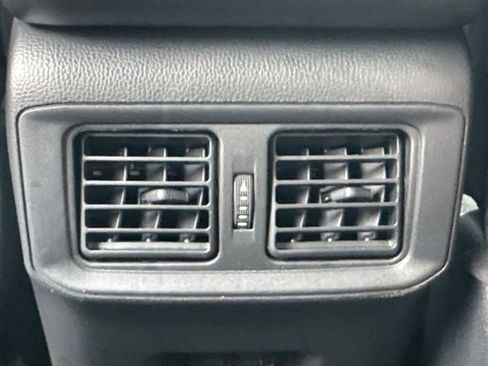 Used 2025 Toyota RAV4 XLE image 23