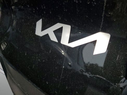Certified 2025 Kia Sportage LX AWD/4WD image 30