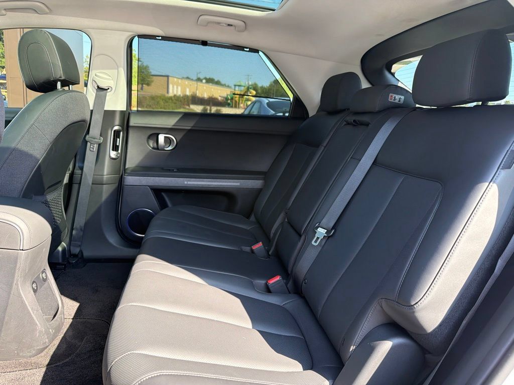 Certified 2024 Hyundai Ioniq 5 Limited RWD image 32