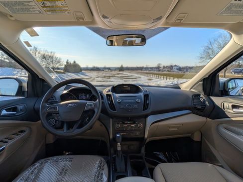 Used 2017 Ford Escape SE image 13