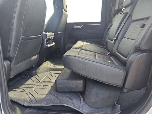 Used 2024 Chevrolet Silverado 2500 High Country w/ High Country Premium Package AWD/4WD image 10