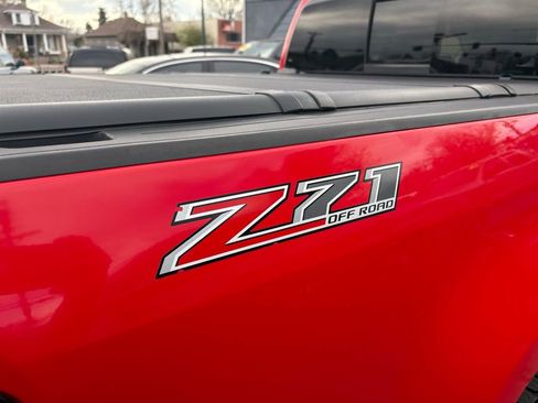 Used 2017 Chevrolet Colorado Z71 image 30