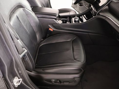 Used 2022 Jeep Grand Cherokee L Limited image 15