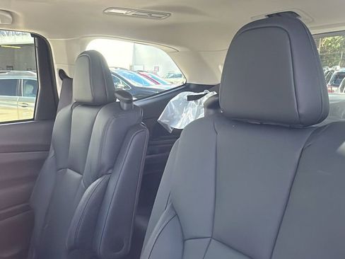 New 2025 Subaru Ascent Bronze Edition image 21