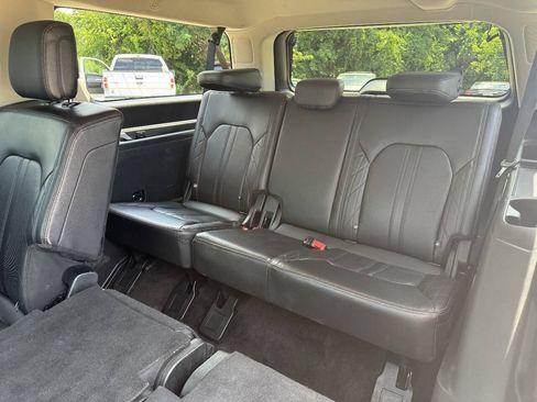 Used 2018 Ford Expedition Max Platinum AWD/4WD image 21