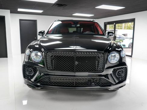 Used 2022 Bentley Bentayga AWD/4WD image 8