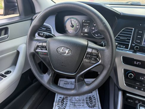 Used 2016 Hyundai Sonata SE FWD image 24