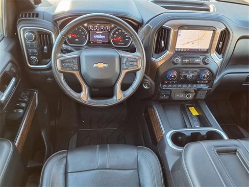 Used 2019 Chevrolet Silverado 1500 High Country w/ Technology Package image 3