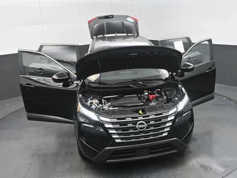 Used 2025 Nissan Rogue SV FWD image 48