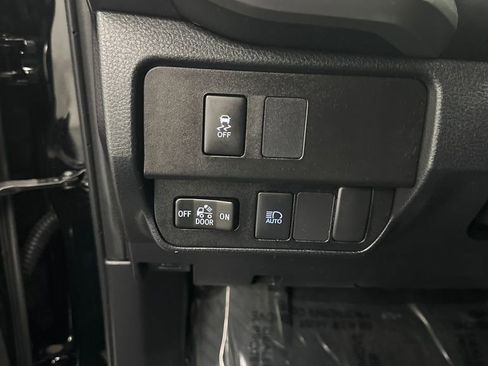Certified 2023 Toyota Tacoma SR5 AWD/4WD image 27