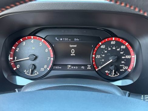 Used 2025 Nissan Frontier PRO-4X image 10