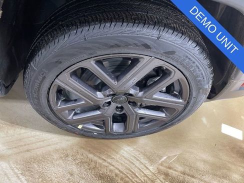 New 2026 Jeep Compass Latitude AWD/4WD image 10