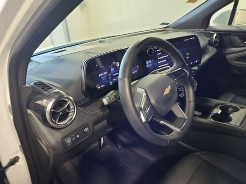 Used 2024 Chevrolet Blazer EV LT AWD/4WD image 8