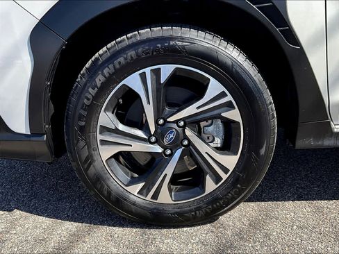 Used 2025 Subaru Crosstrek 2.0i Premium AWD/4WD image 7