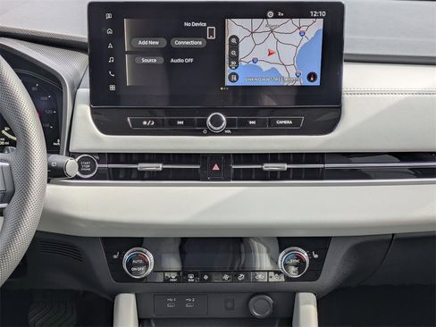 New 2026 Mitsubishi Outlander SE image 19