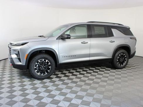 New 2026 Chevrolet Traverse Z71 w/ Enhanced Driving Package AWD/4WD image 2