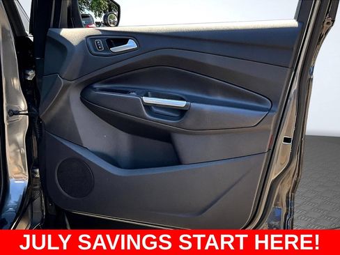 Used 2018 Ford Escape Titanium w/ Ford Safe & Smart Package AWD/4WD image 26