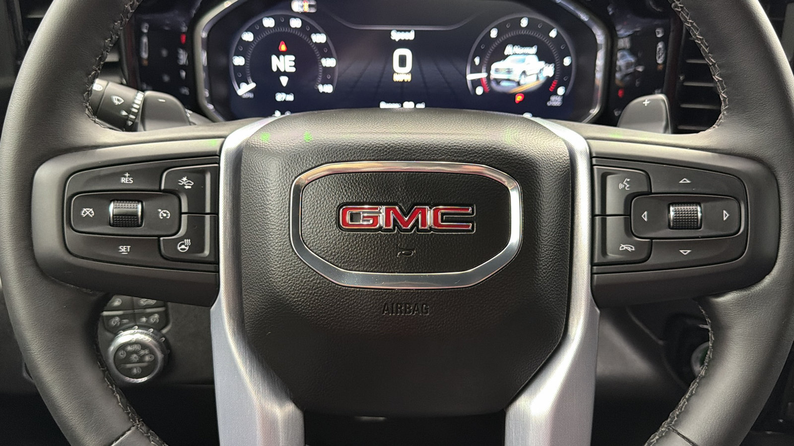 Used 2026 GMC Sierra 1500 Elevation w/ Elevation Premium Package AWD/4WD image 28
