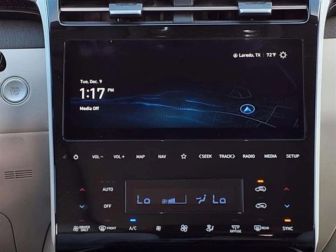 Certified 2024 Hyundai Tucson Limited image 13