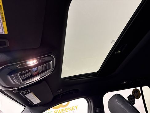 New 2025 Jeep Grand Cherokee Laredo X image 24