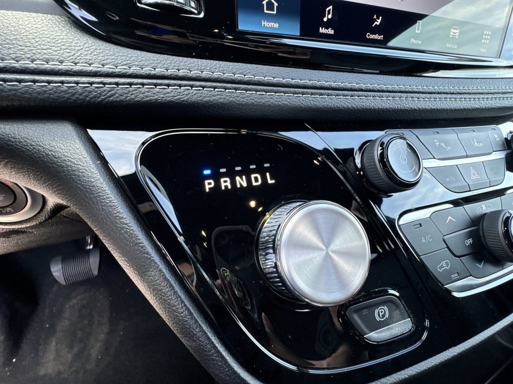 New 2027 Chrysler Pacifica Select AWD/4WD image 26