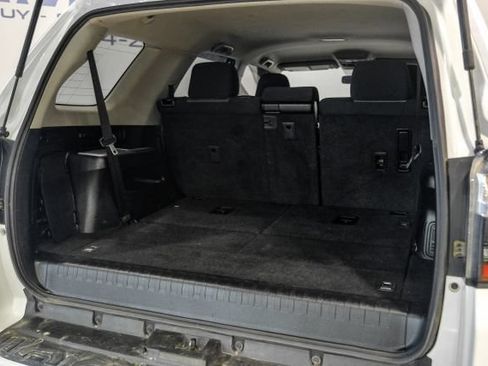 Used 2017 Toyota 4Runner SR5 RWD image 66
