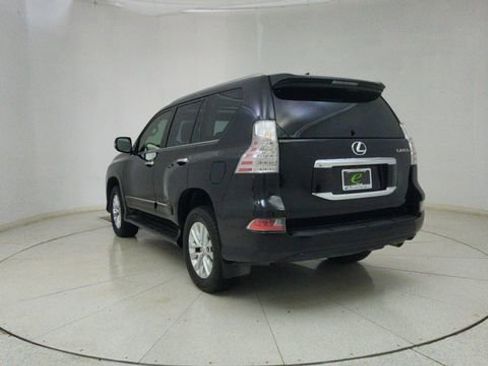 Used 2018 Lexus GX 460 Premium w/ Premium Package image 72