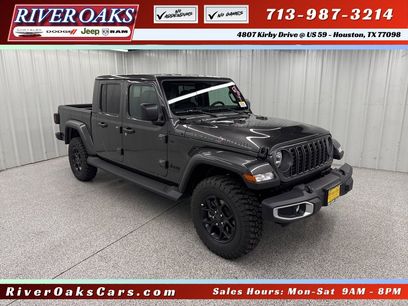 New 2025 Jeep Gladiator Sport