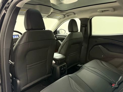 Used 2021 Ford Mustang Mach-E Premium image 35