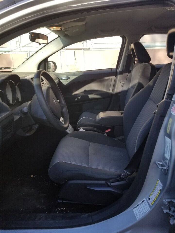 Used 2009 Dodge Caliber SXT FWD image 5