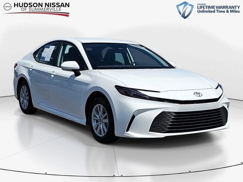 Used 2026 Toyota Camry LE FWD image 1