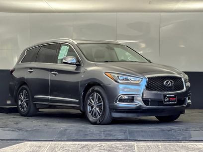 Used 2019 INFINITI QX60 Luxe w/ Essential Package