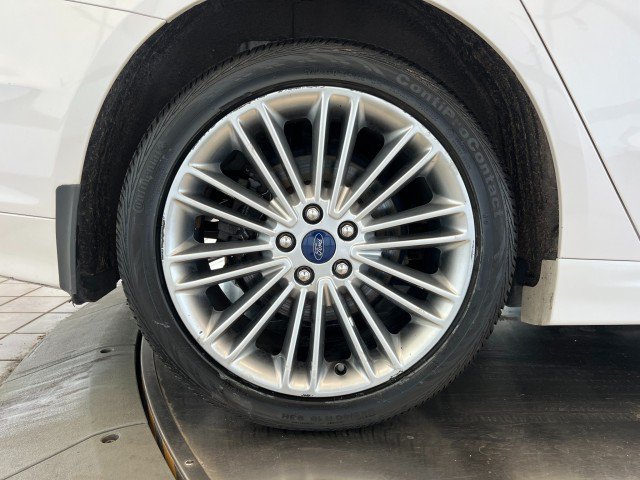 Used 2015 Ford Fusion SE w/ Equipment Group 202A FWD image 41