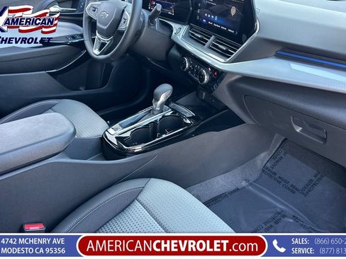 Used 2026 Chevrolet Trax LT w/ Sunroof Package FWD image 20